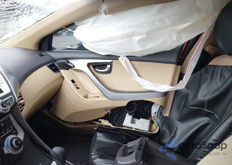 2011 Hyundai Elantra Gls (Ulsan Plant) z USA, uszkodzony, nr VIN KMHDH4AE6BU086272